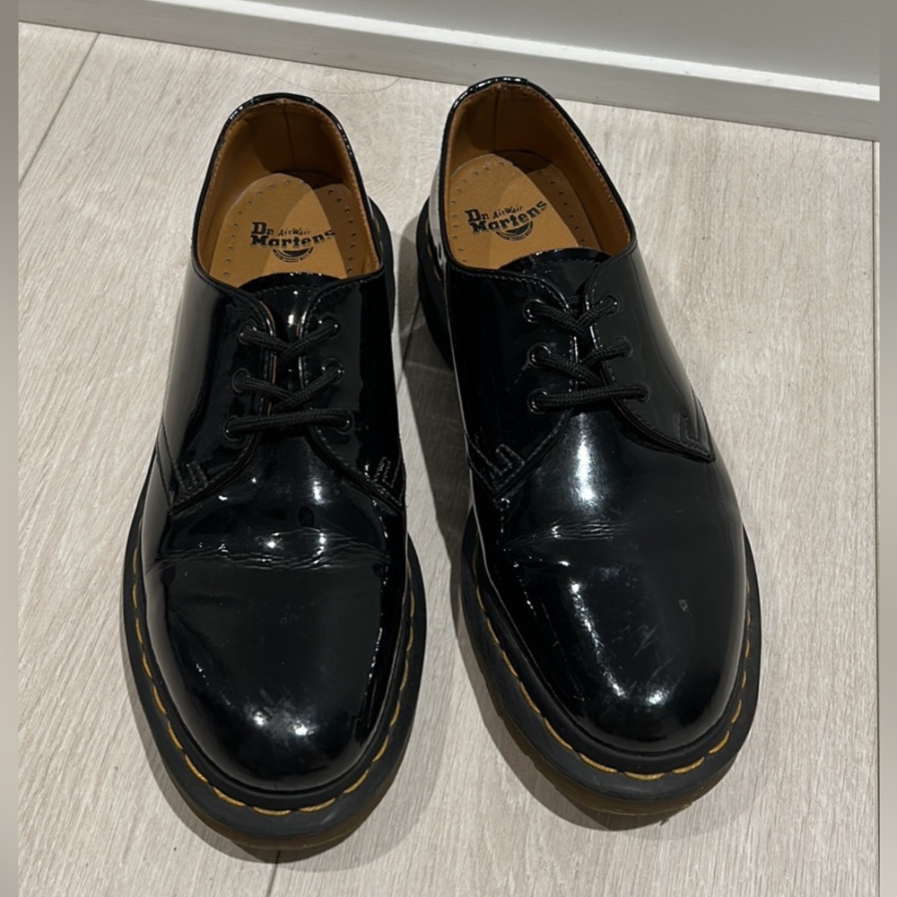 Dr Martens 1461 women’s patent leather Oxfords size 39 us 8